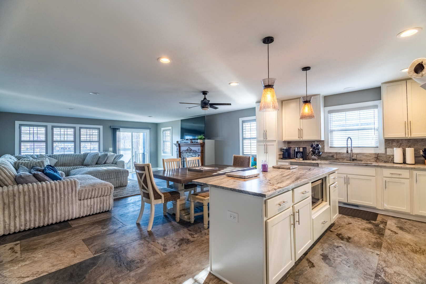 2303 Fairview Avenue, Johnsburg, IL 60051