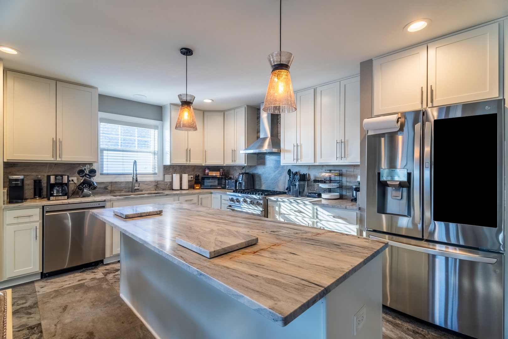 2303 Fairview Avenue, Johnsburg, IL 60051