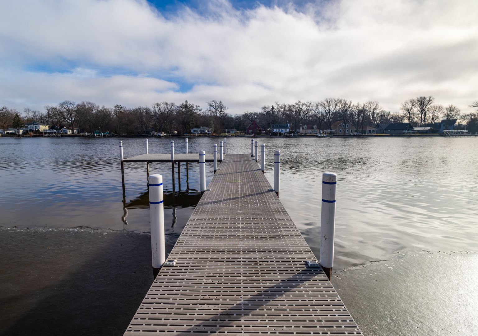 2303 Fairview Avenue, Johnsburg, IL 60051