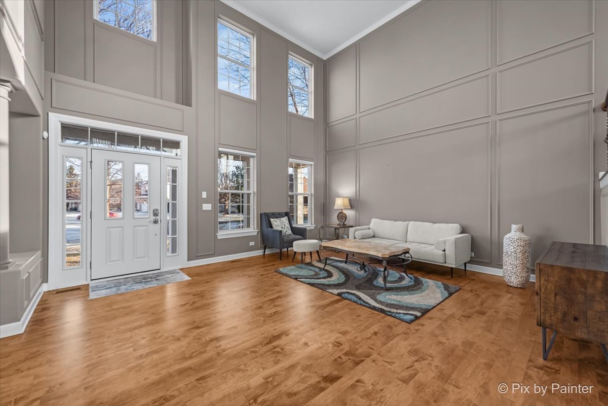 7 Birchwood Court, Lake In The Hills, IL 60156