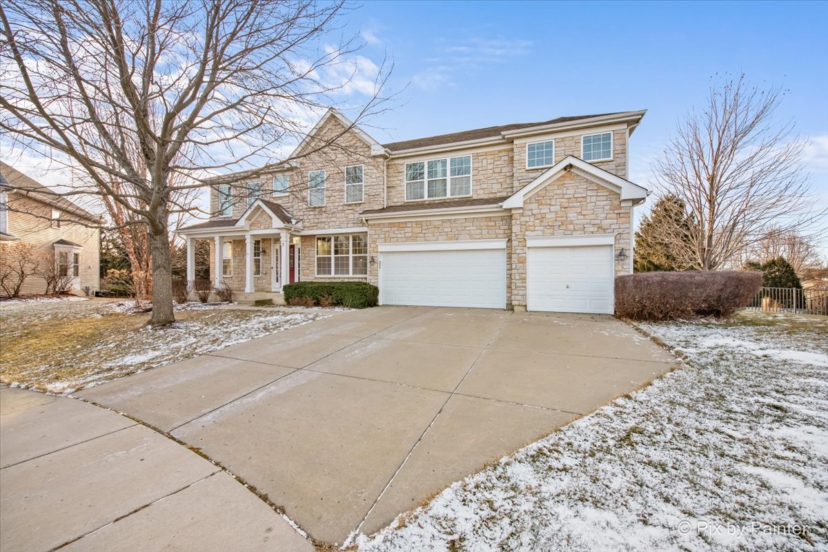 7 Birchwood Court, Lake In The Hills, IL 60156