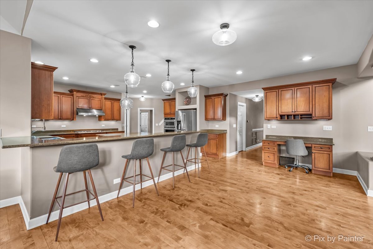 7 Birchwood Court, Lake In The Hills, IL 60156