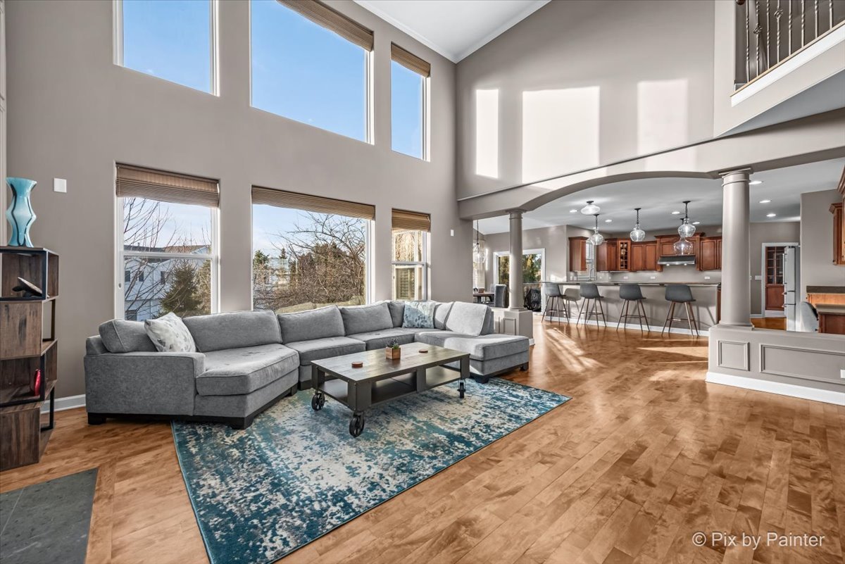 7 Birchwood Court, Lake In The Hills, IL 60156