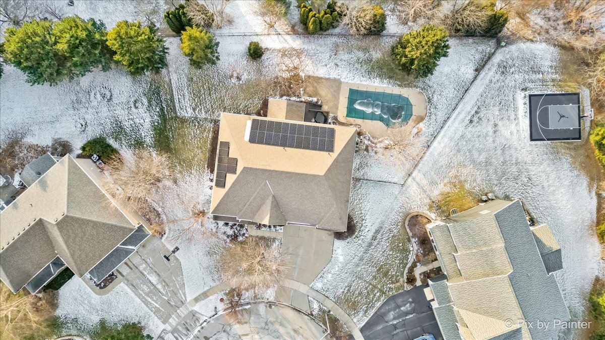 7 Birchwood Court, Lake In The Hills, IL 60156