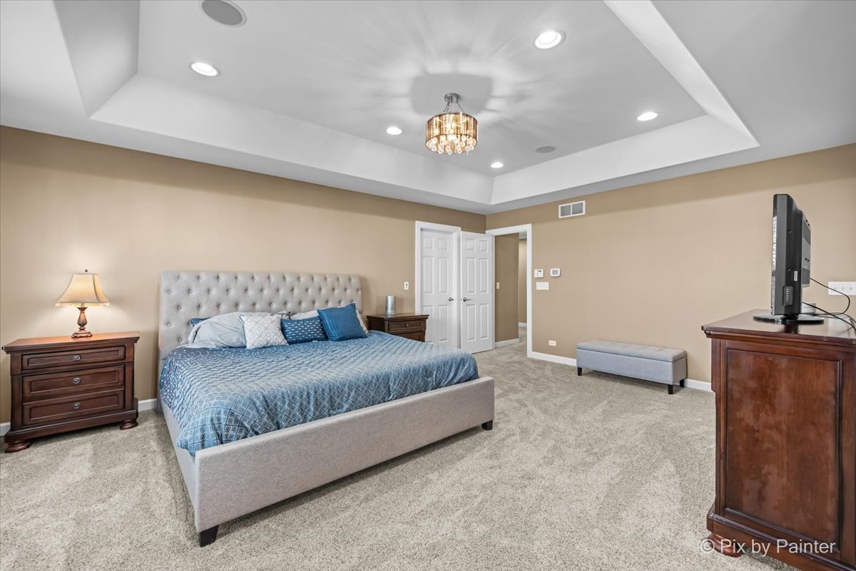 7 Birchwood Court, Lake In The Hills, IL 60156