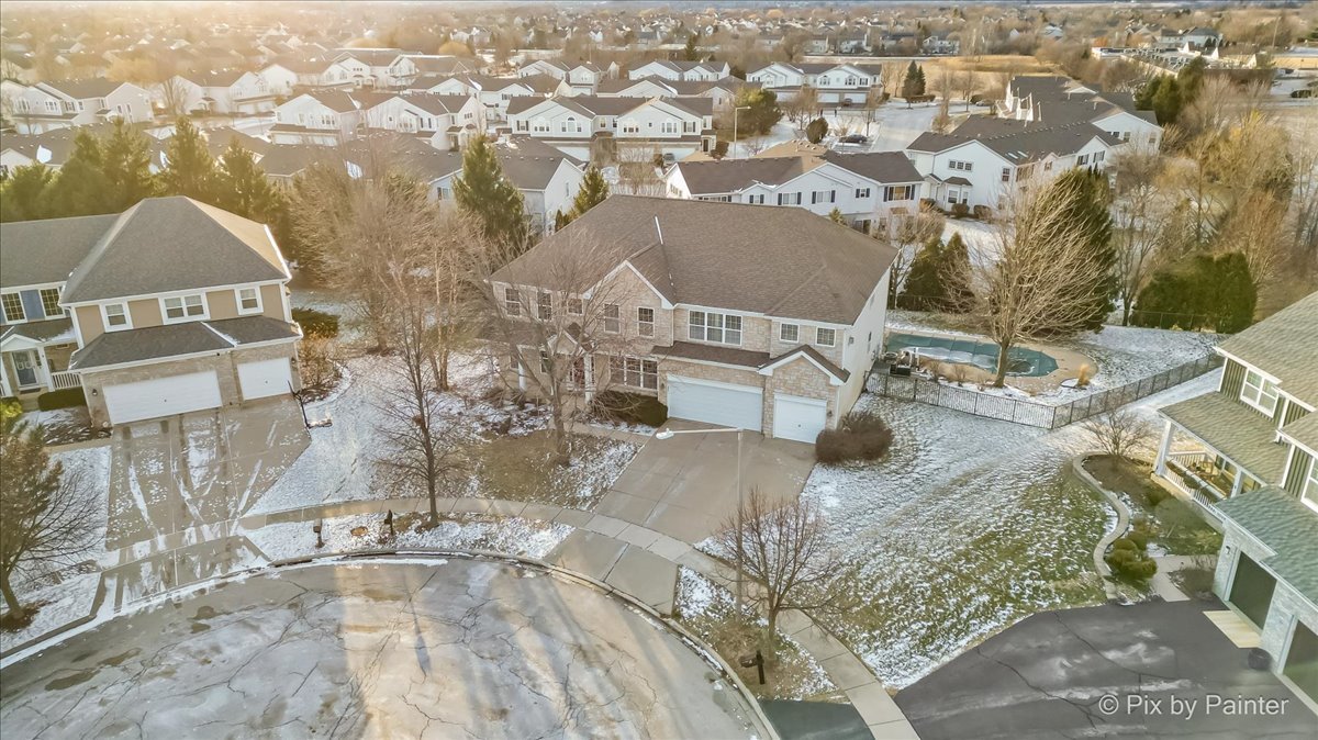 7 Birchwood Court, Lake In The Hills, IL 60156