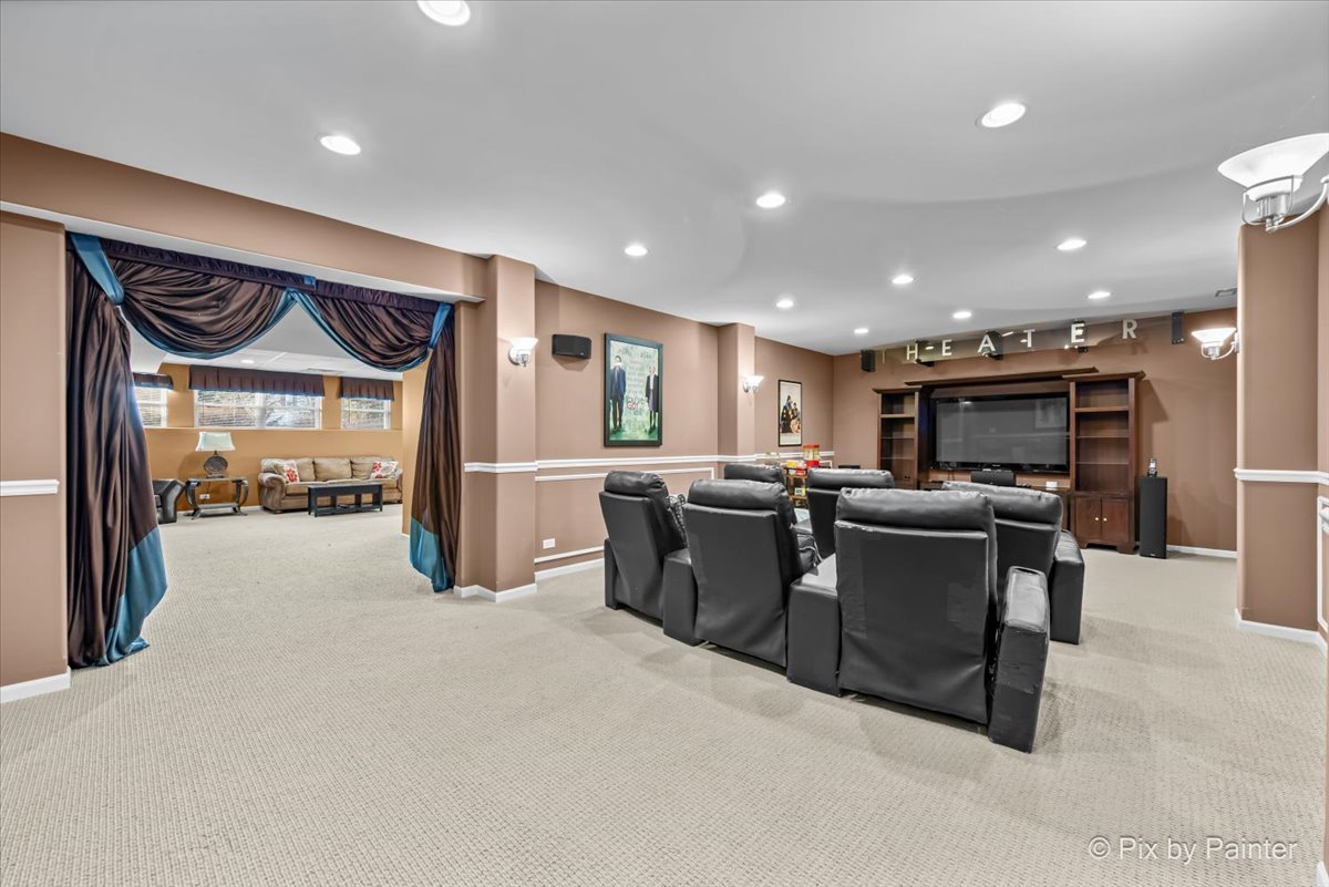 7 Birchwood Court, Lake In The Hills, IL 60156