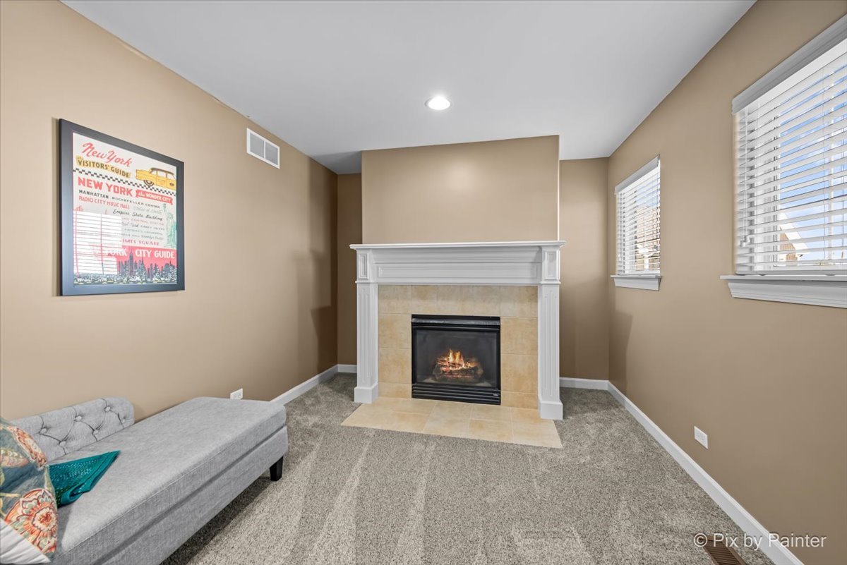 7 Birchwood Court, Lake In The Hills, IL 60156