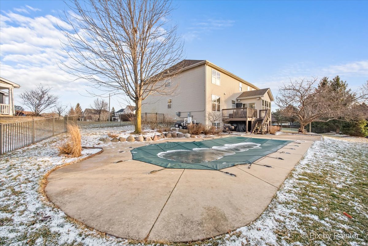 7 Birchwood Court, Lake In The Hills, IL 60156