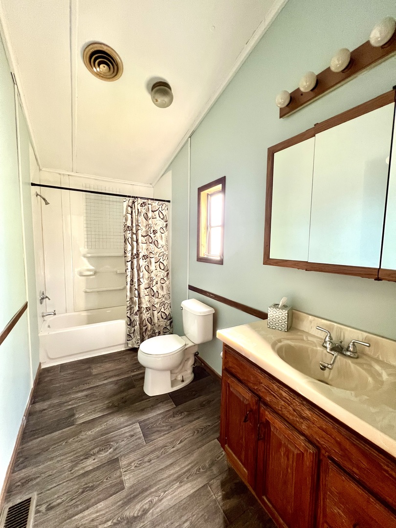 84 Birch Drive, Sandwich, IL 60548