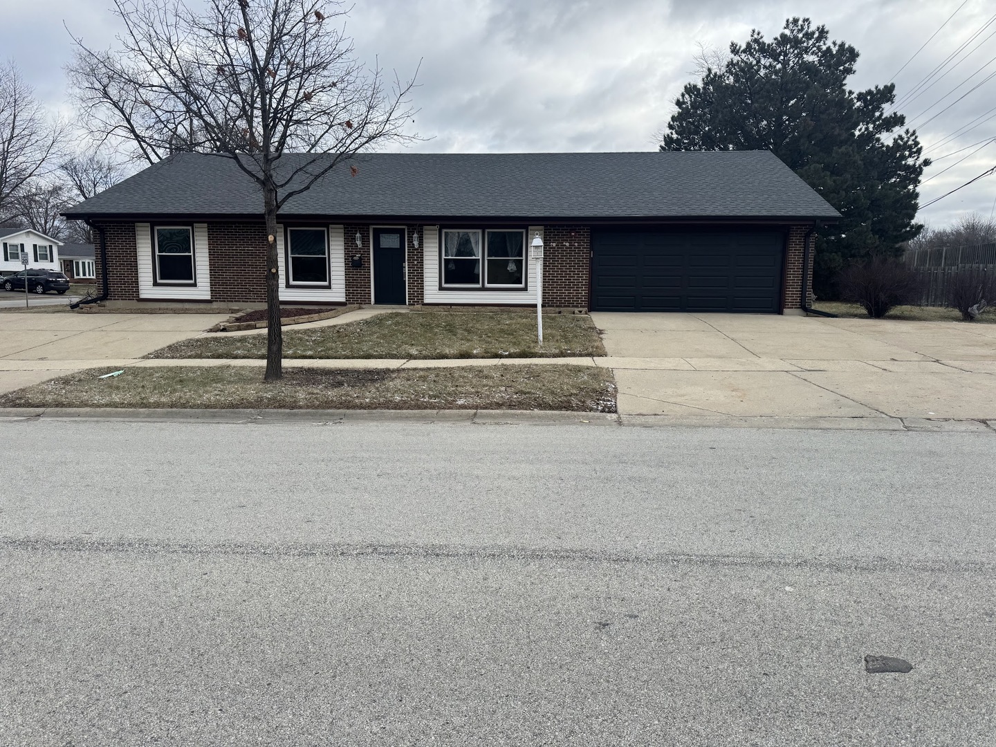 7315 Cumberland Drive, Hanover Park, IL 60133