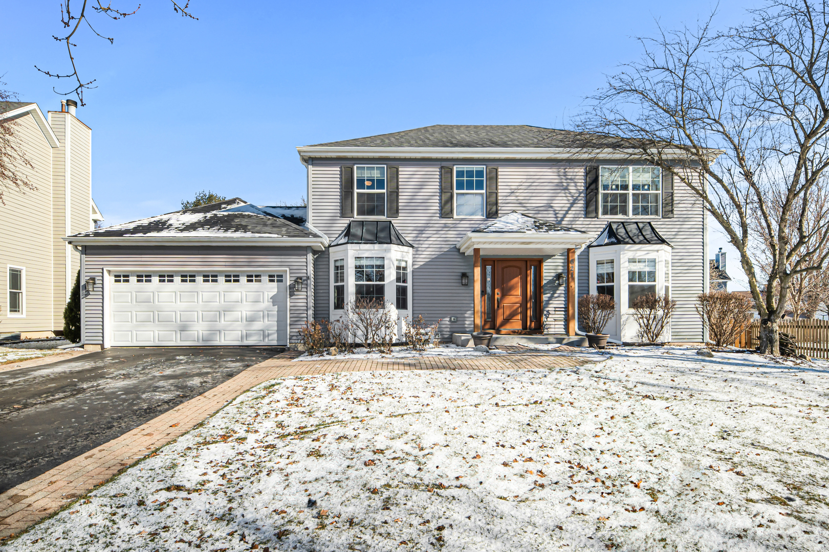 621 Doral Lane, North Aurora, IL 60542