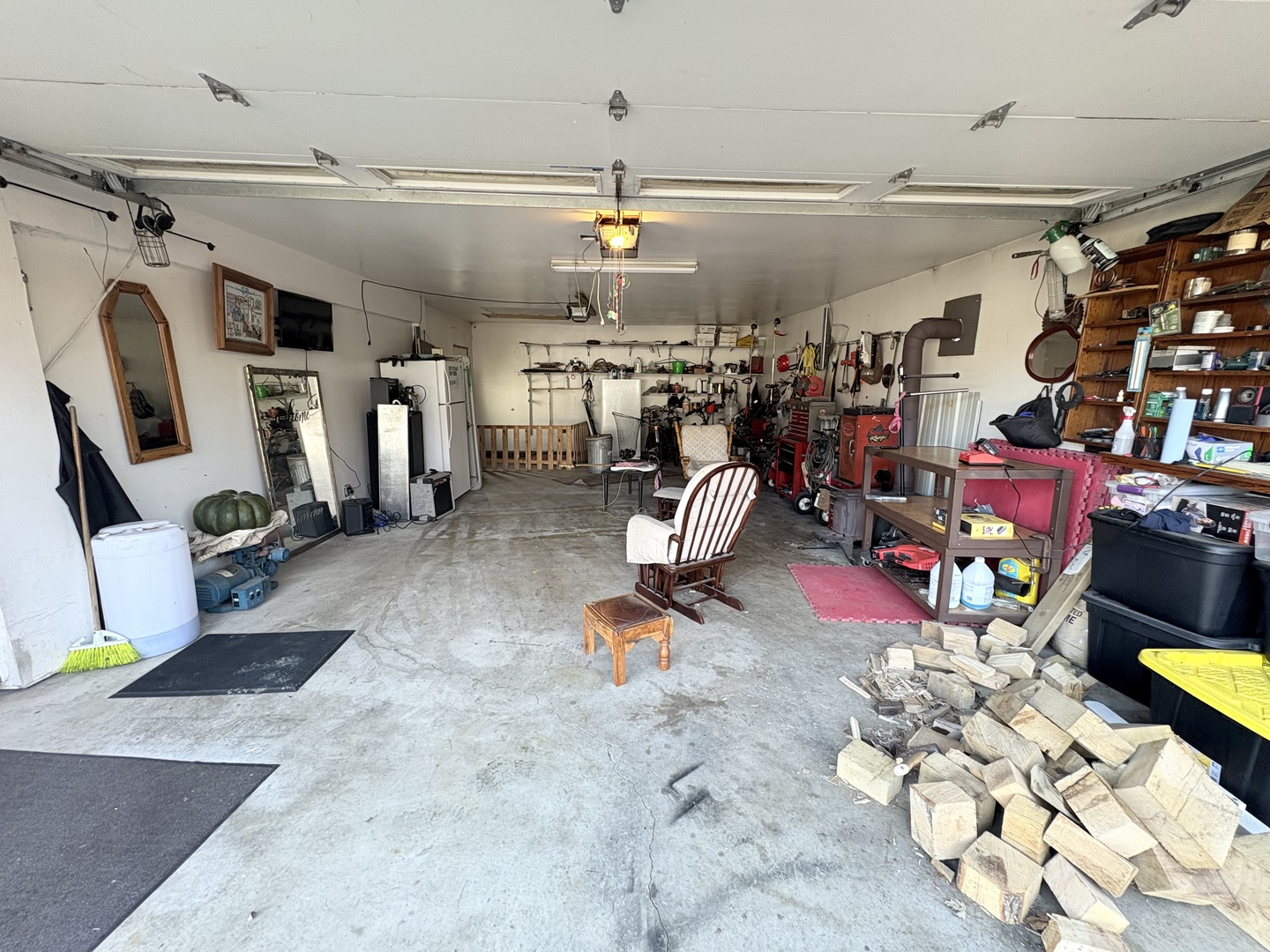 631 Bent Street, Elgin, IL 60120