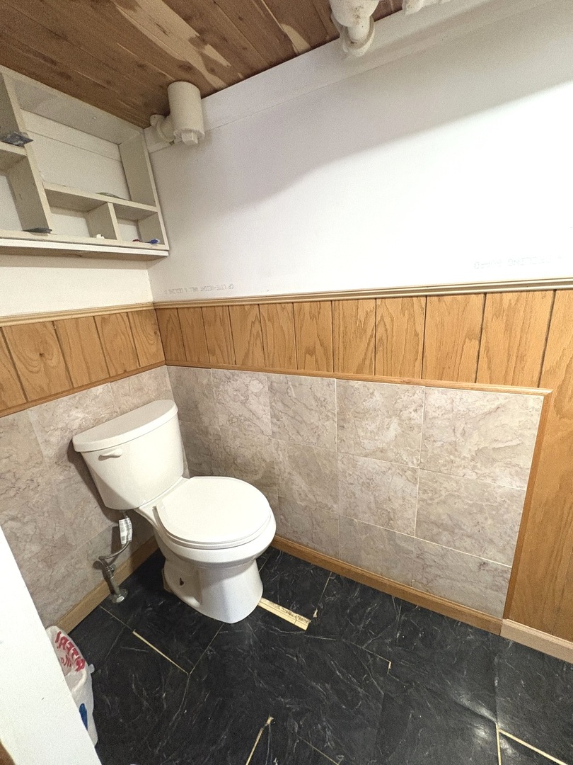 631 Bent Street, Elgin, IL 60120