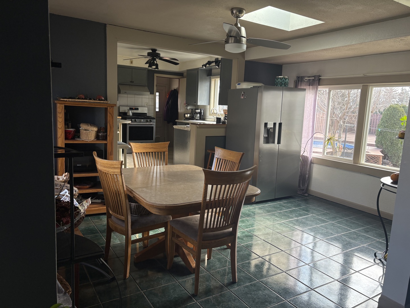 631 Bent Street, Elgin, IL 60120