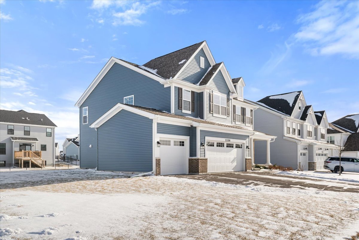 11306 Kinney Way, Huntley, IL 60142