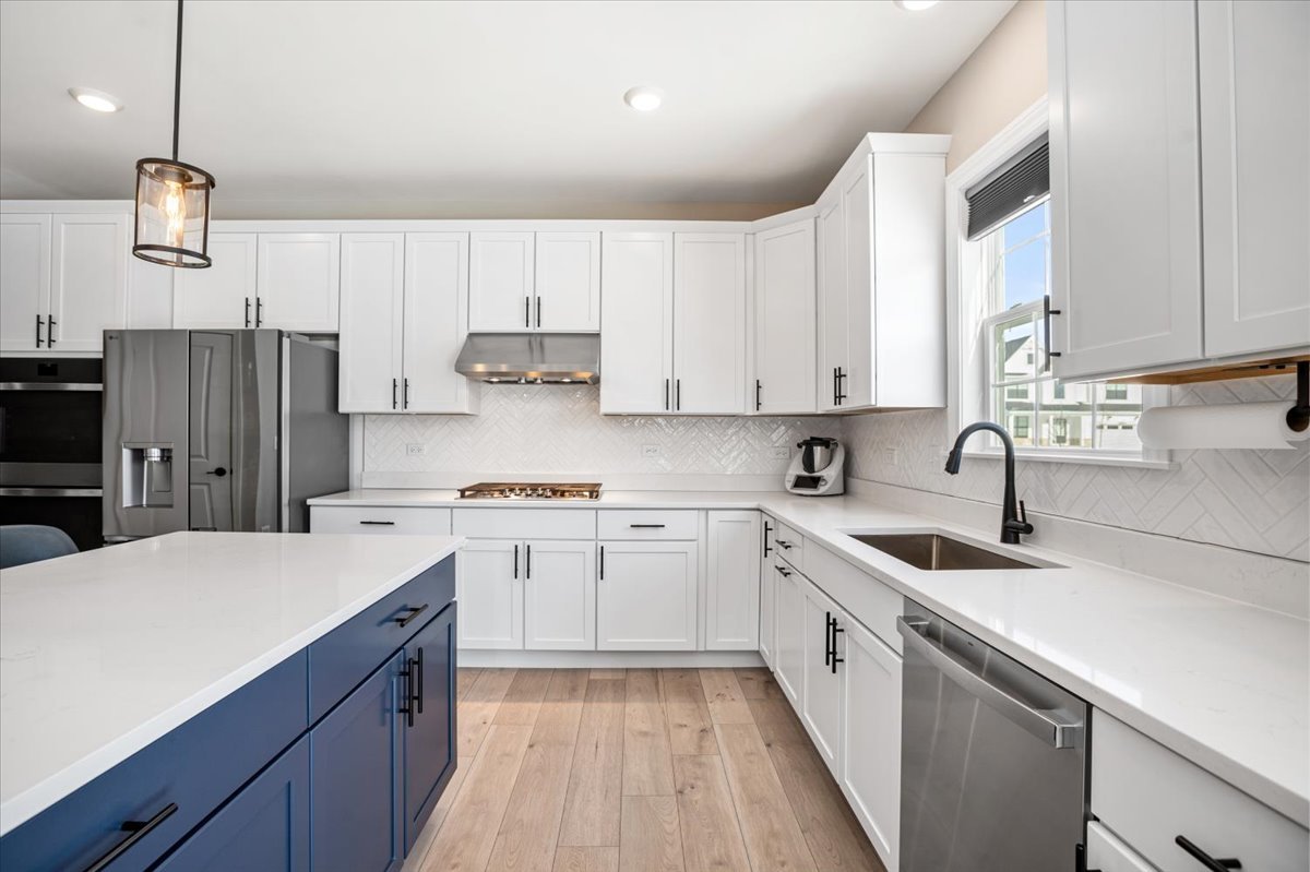 11306 Kinney Way, Huntley, IL 60142