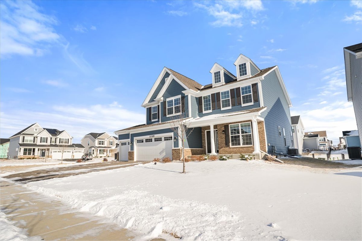 11306 Kinney Way, Huntley, IL 60142