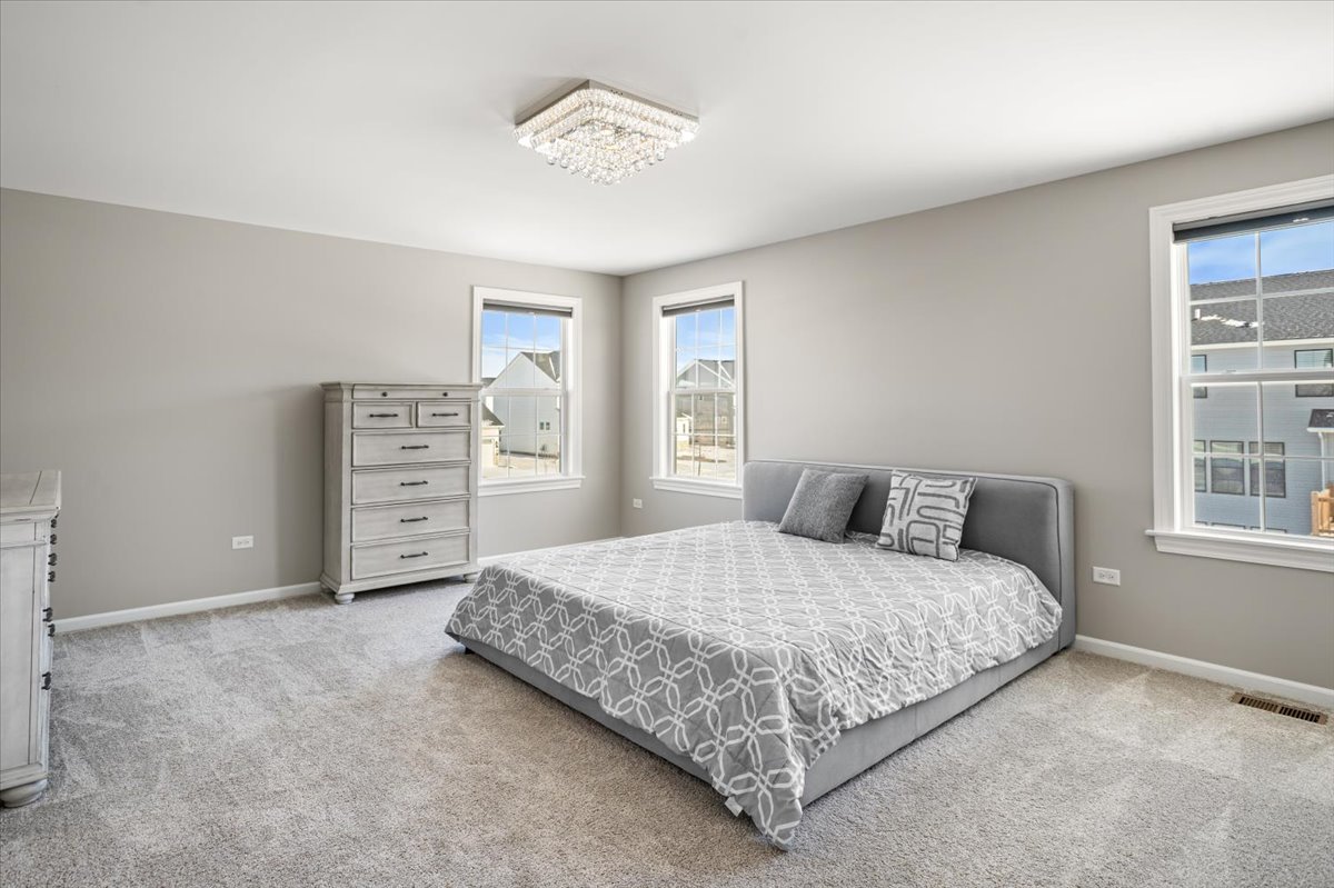 11306 Kinney Way, Huntley, IL 60142