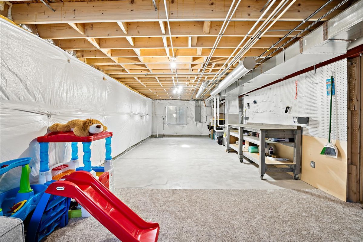 11306 Kinney Way, Huntley, IL 60142