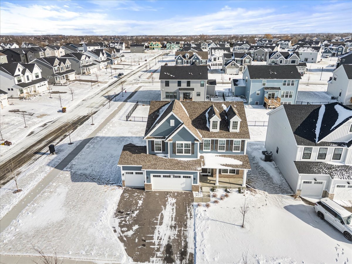 11306 Kinney Way, Huntley, IL 60142