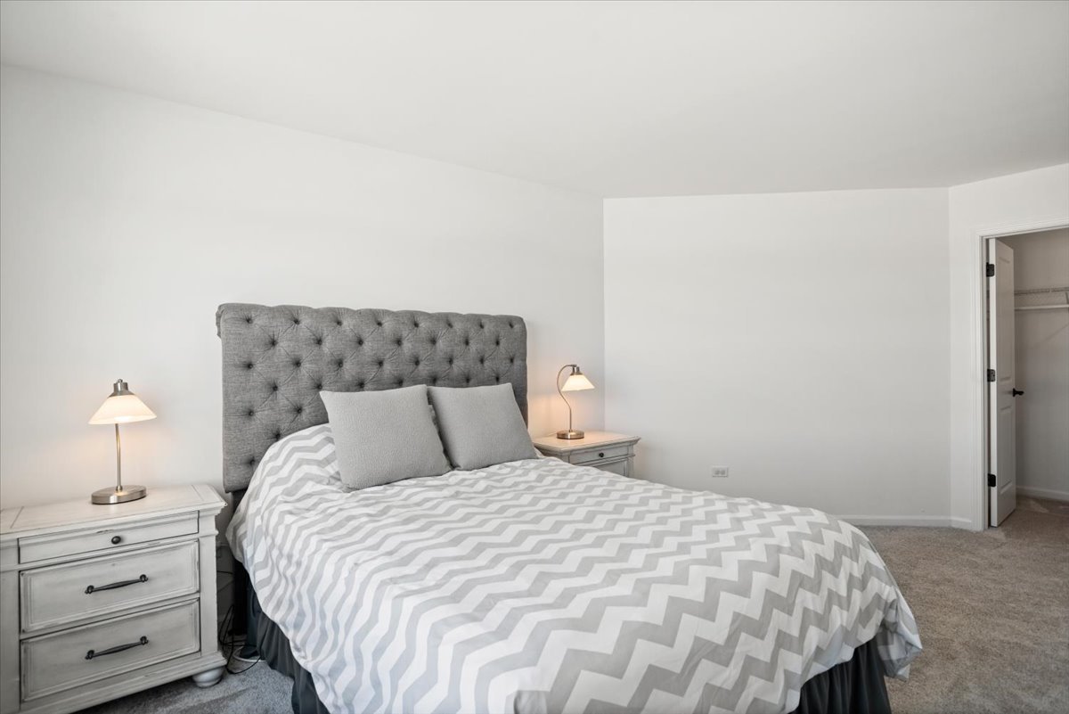 11306 Kinney Way, Huntley, IL 60142