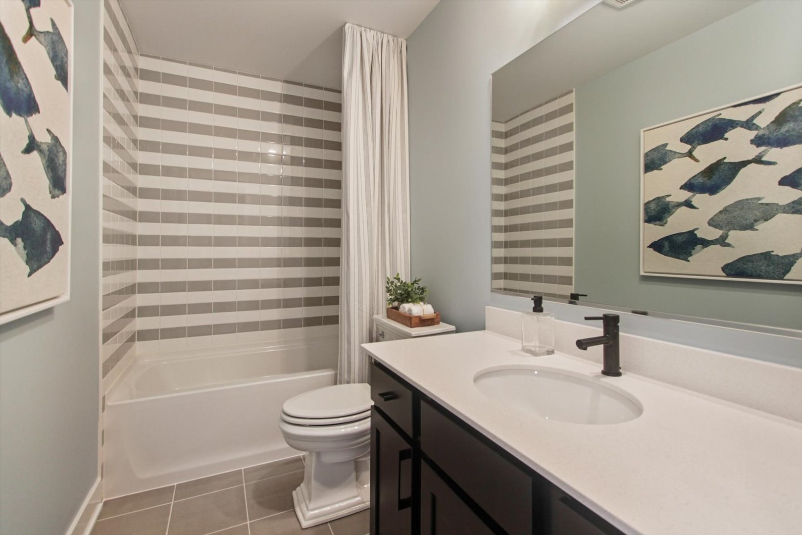 8528 Chadwick Court, Woodridge, IL 60517