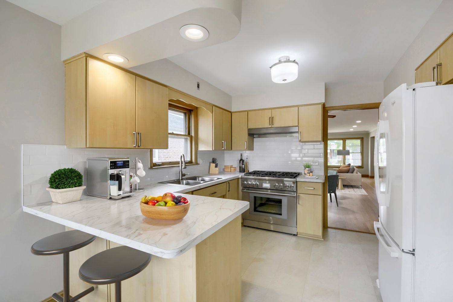 8531 S Tripp Avenue, Chicago, IL 60652