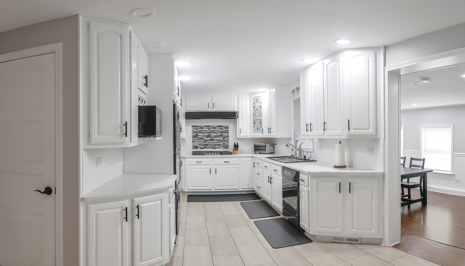 227 N Butterfield Road, Libertyville, IL 60048