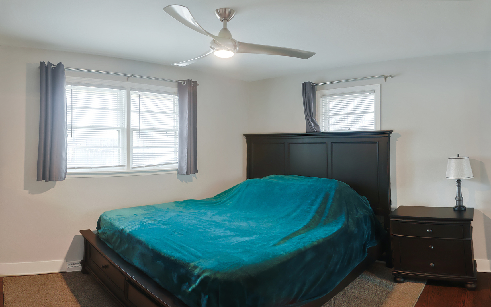 227 N Butterfield Road, Libertyville, IL 60048