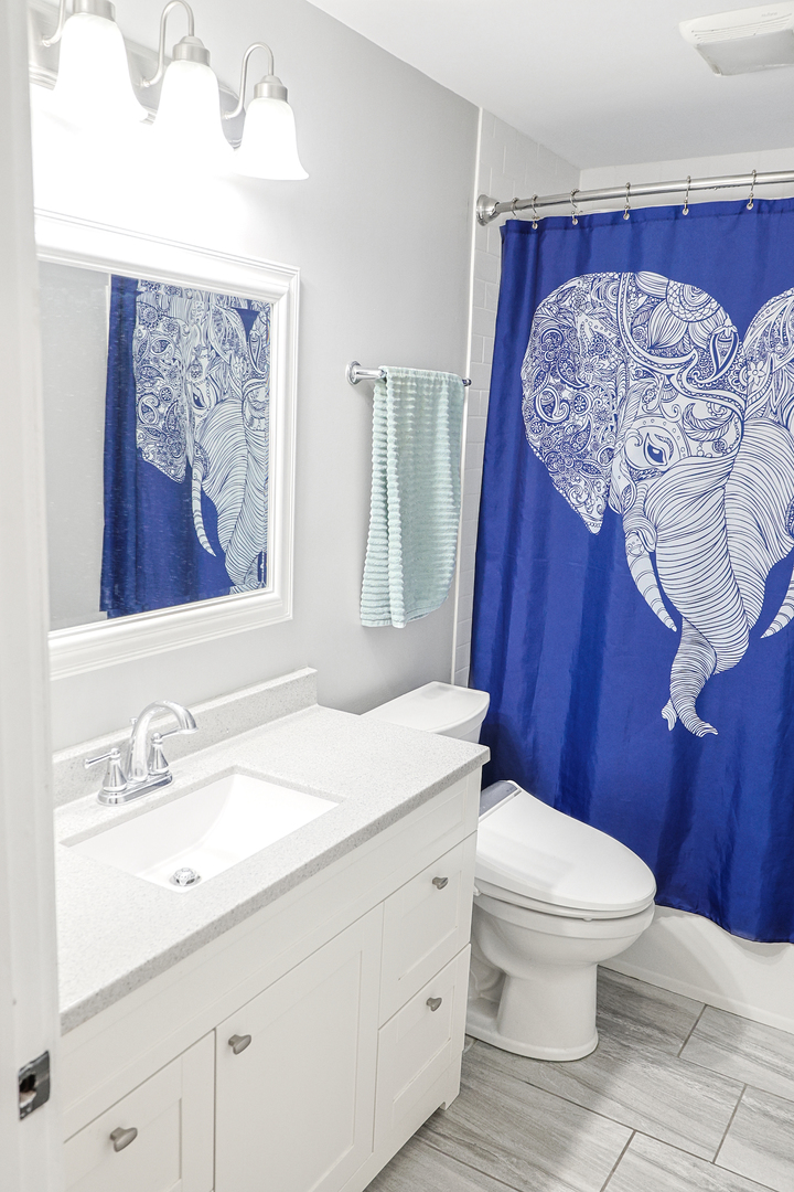 227 N Butterfield Road, Libertyville, IL 60048