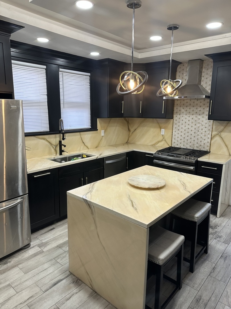 2616 Cochran Street, Blue Island, IL 60406