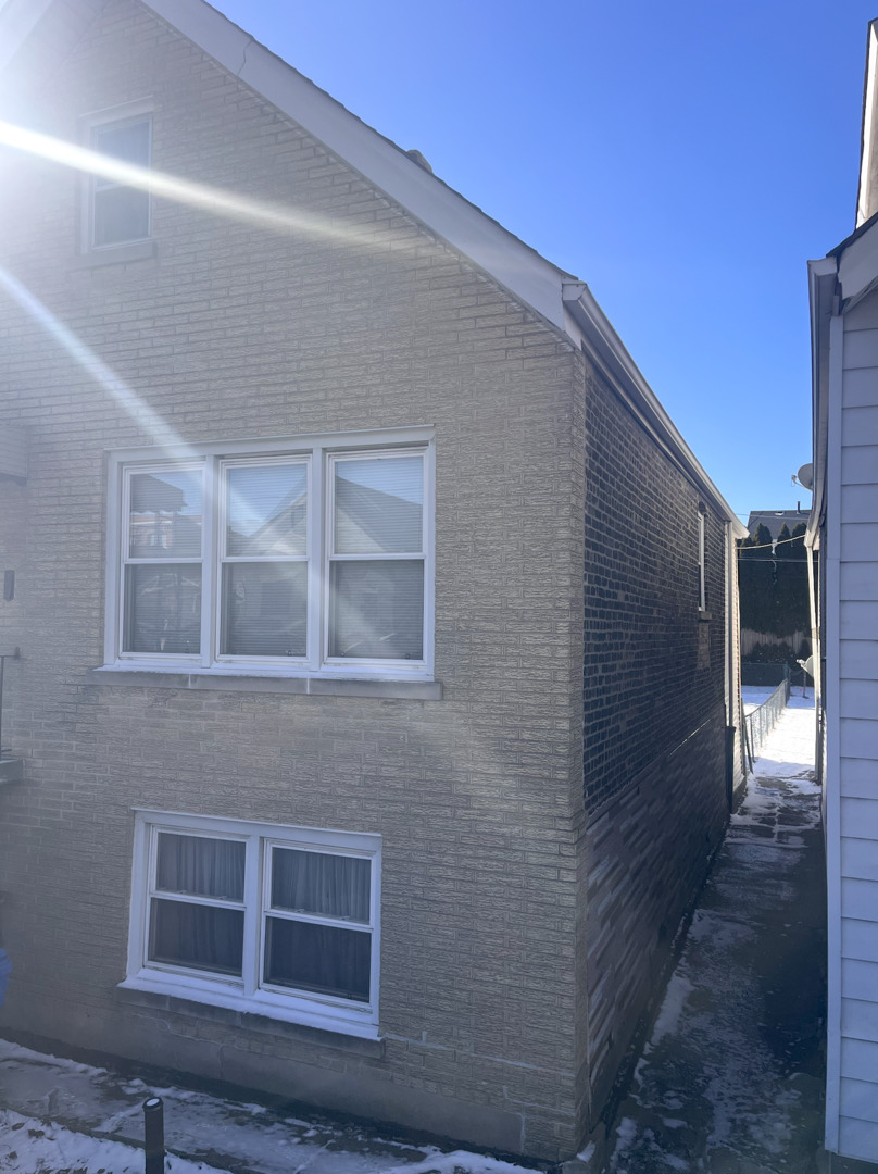 3028 S Haynes Court, Chicago, IL 60608