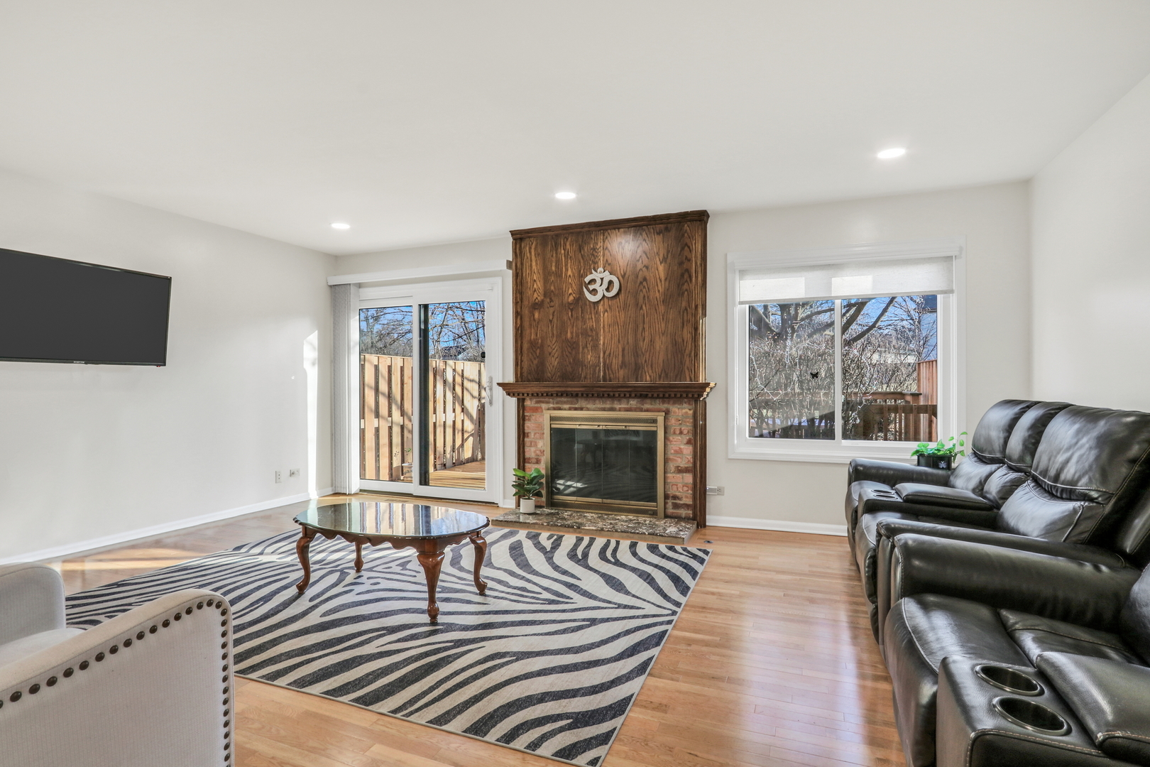 1566 Anderson Lane, Buffalo Grove, IL 60089