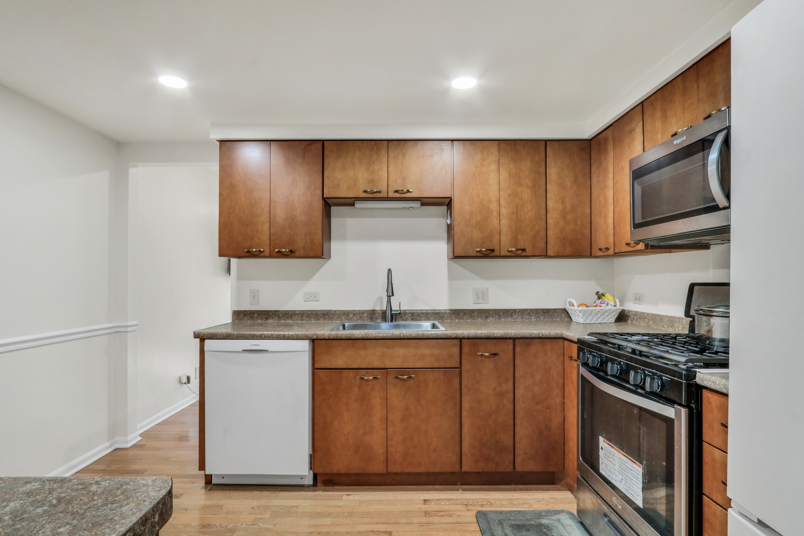 1566 Anderson Lane, Buffalo Grove, IL 60089