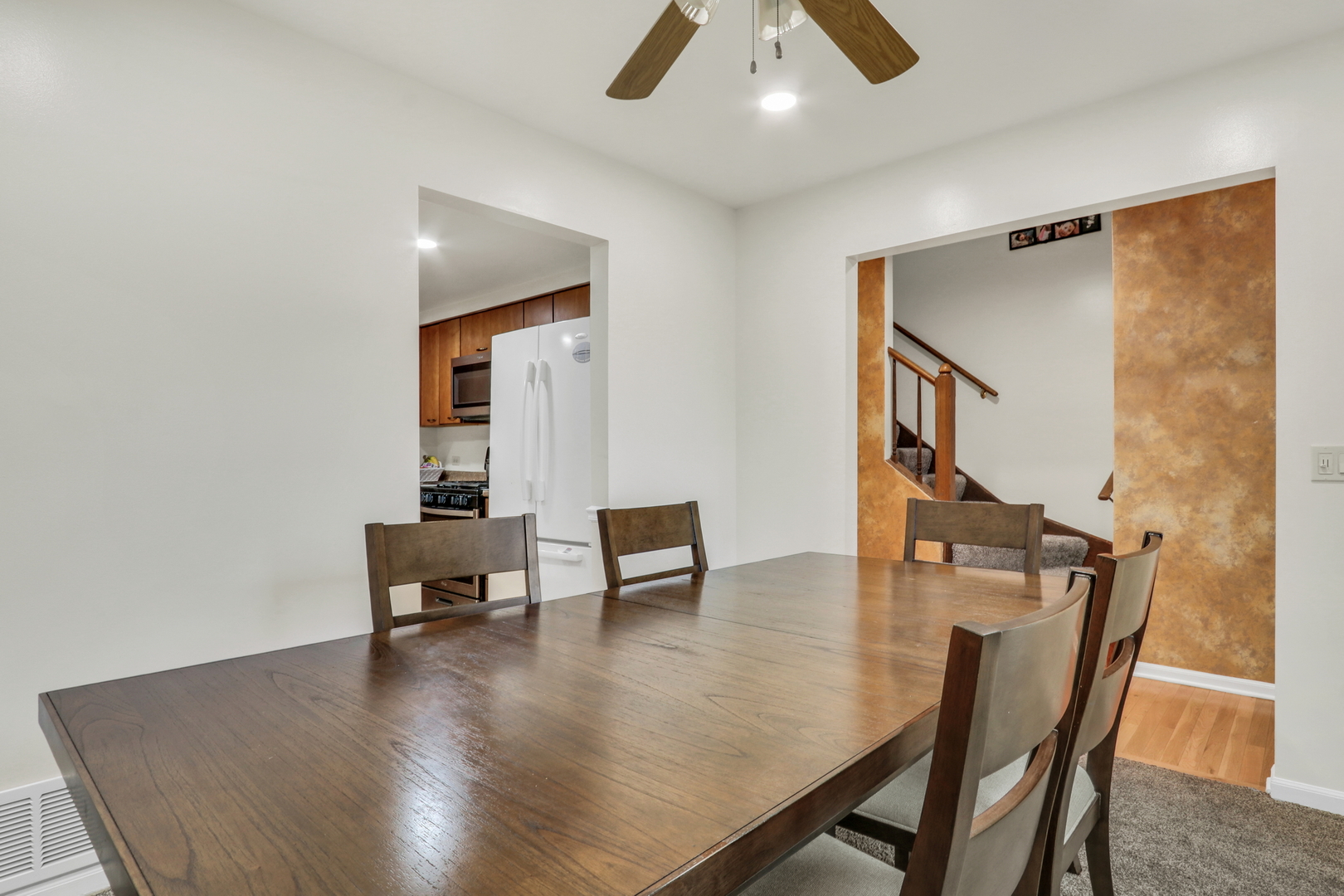 1566 Anderson Lane, Buffalo Grove, IL 60089