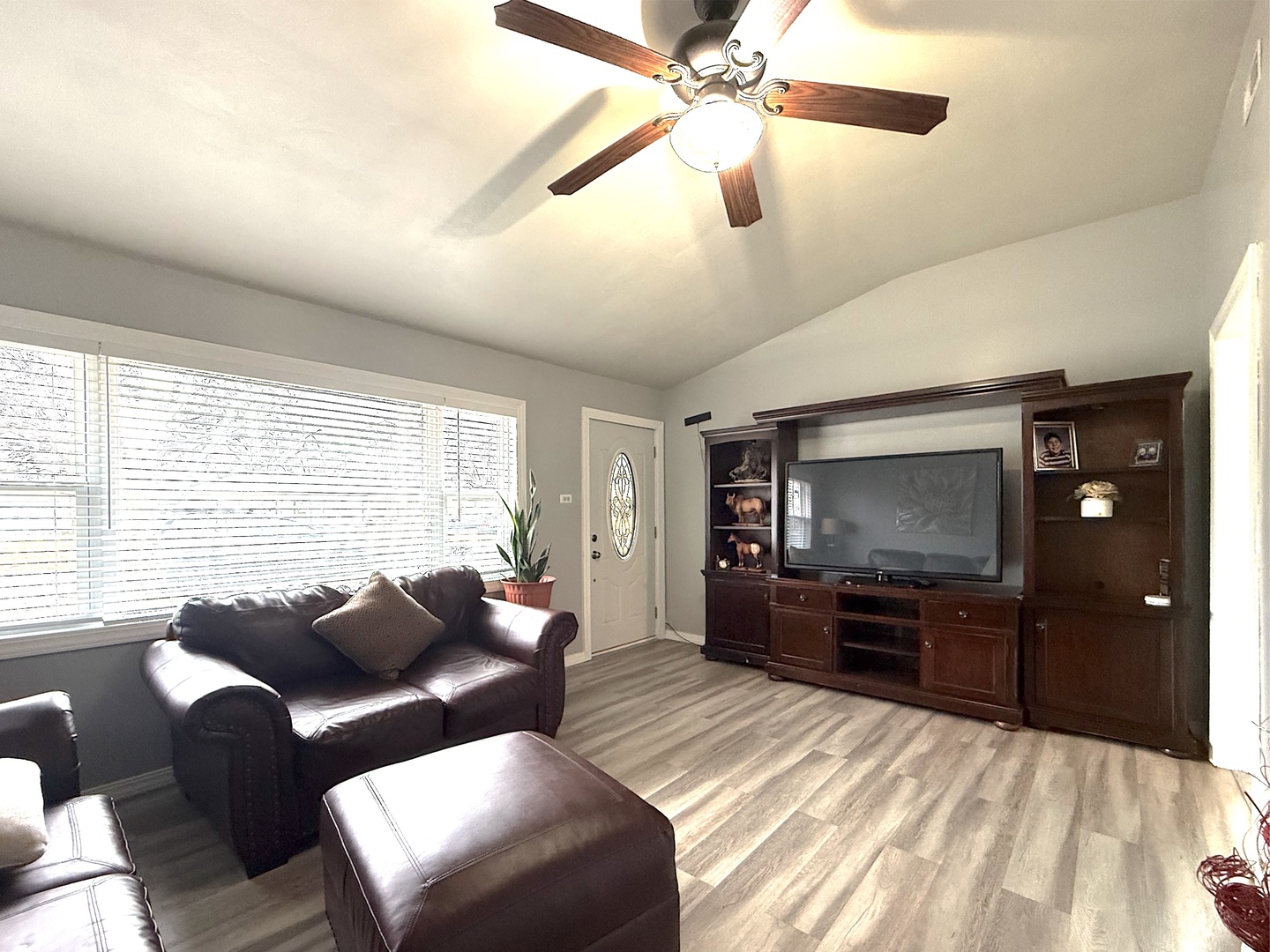 1426 Stanley Boulevard, Calumet City, IL 60409