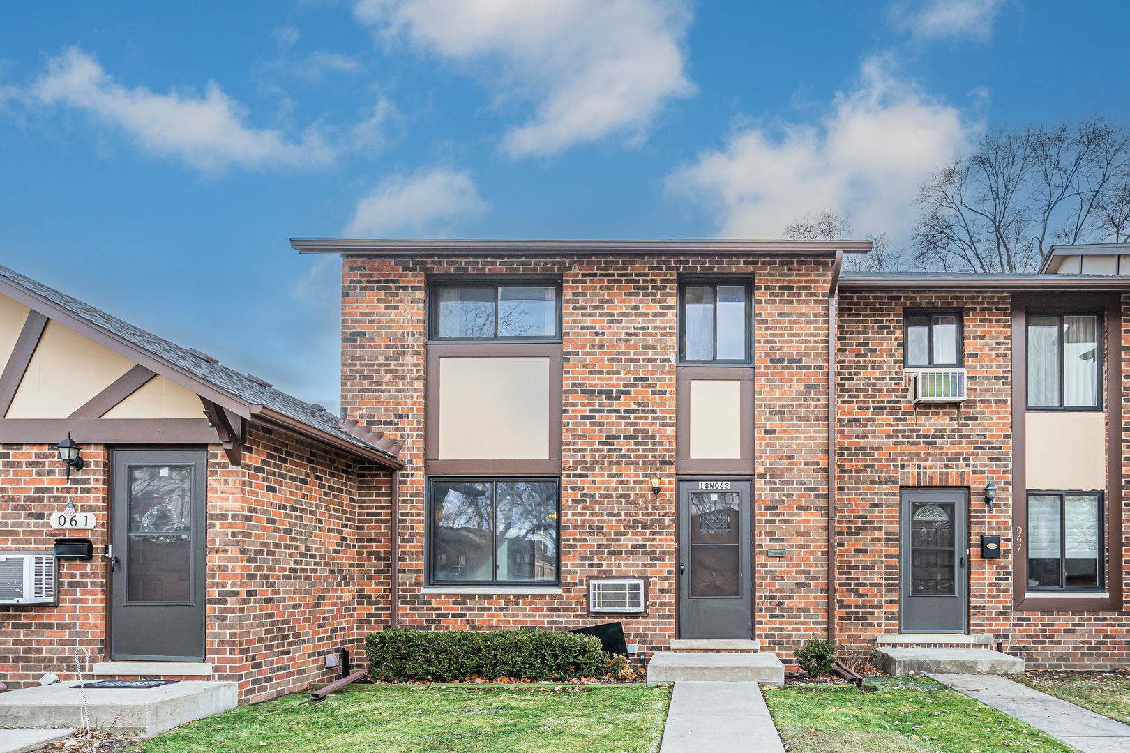 18W063 14th Street, Villa Park, IL 60181