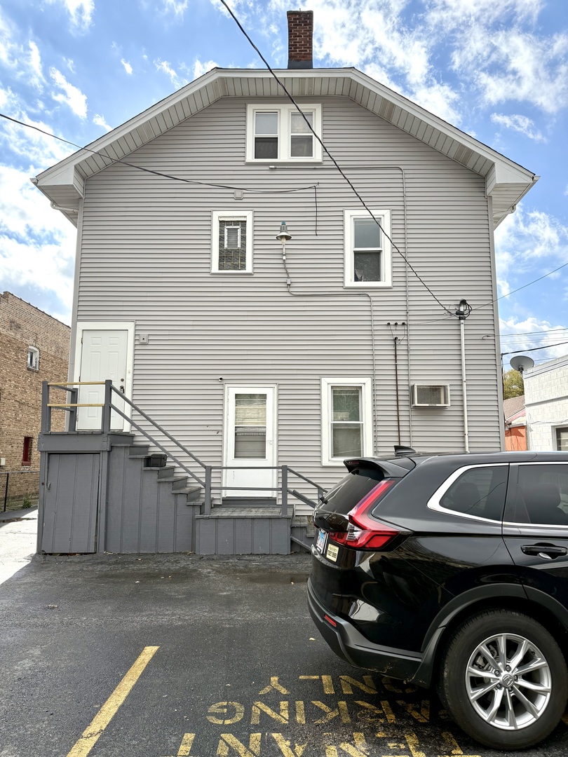 943 W Galena Boulevard #1, Aurora, IL 60506