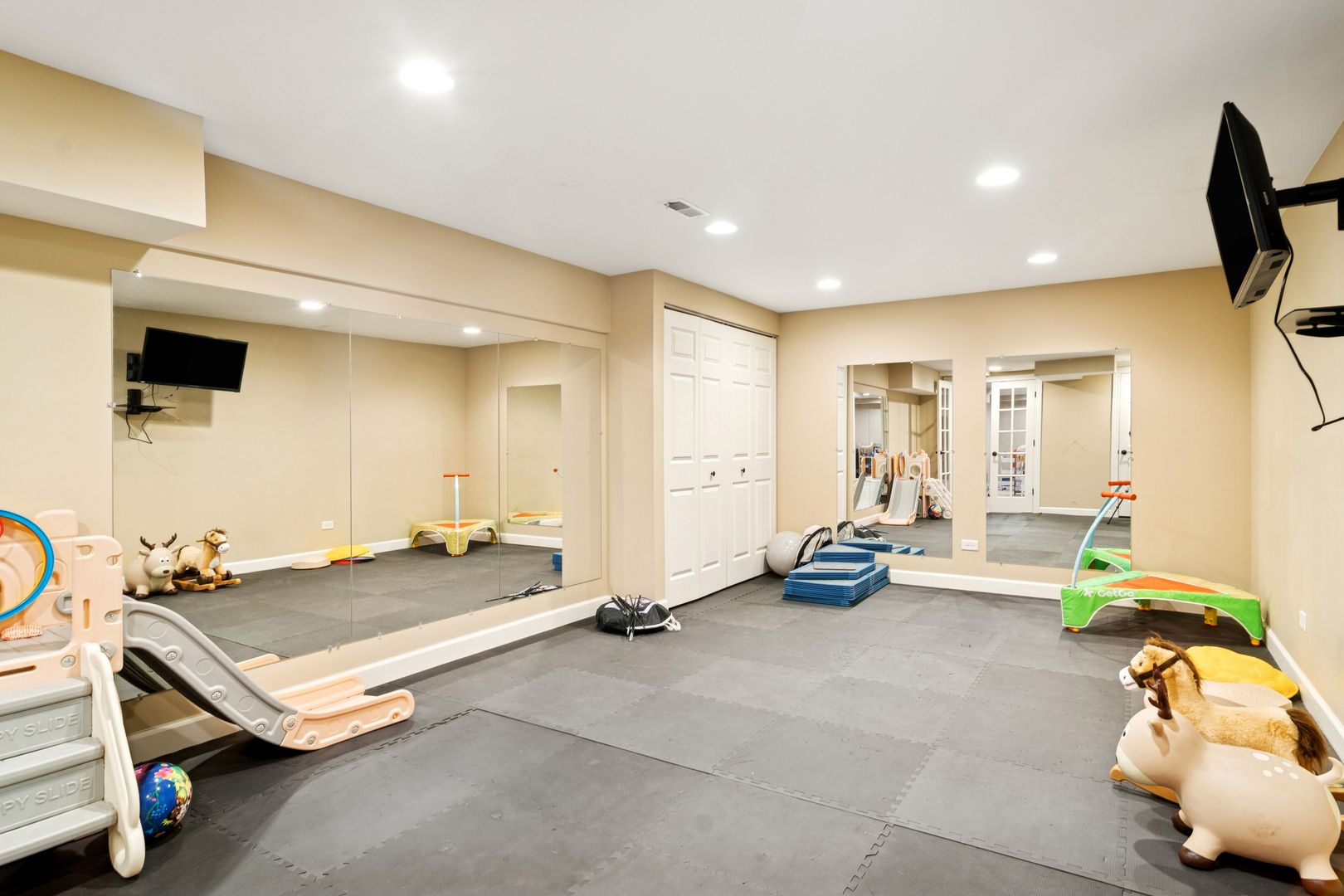 Lincolnshire, IL 60069