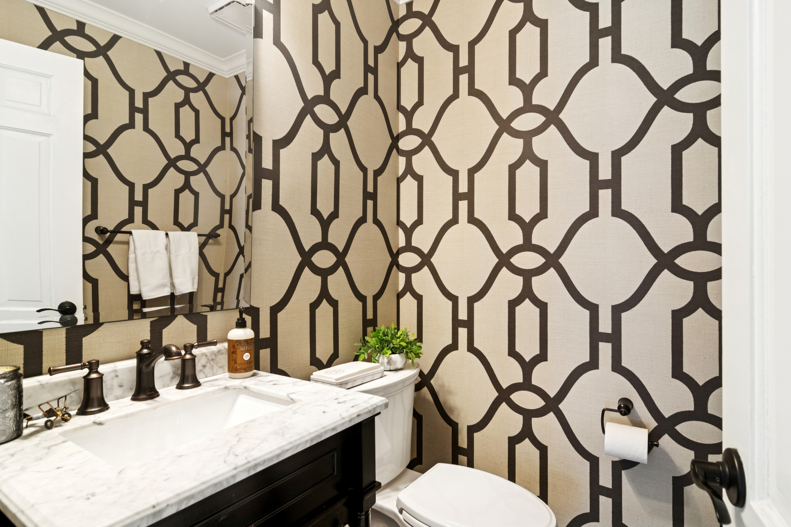 Lincolnshire, IL 60069