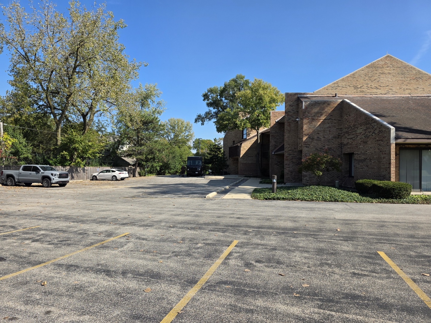 501 W Ogden Avenue, Hinsdale, IL 60521