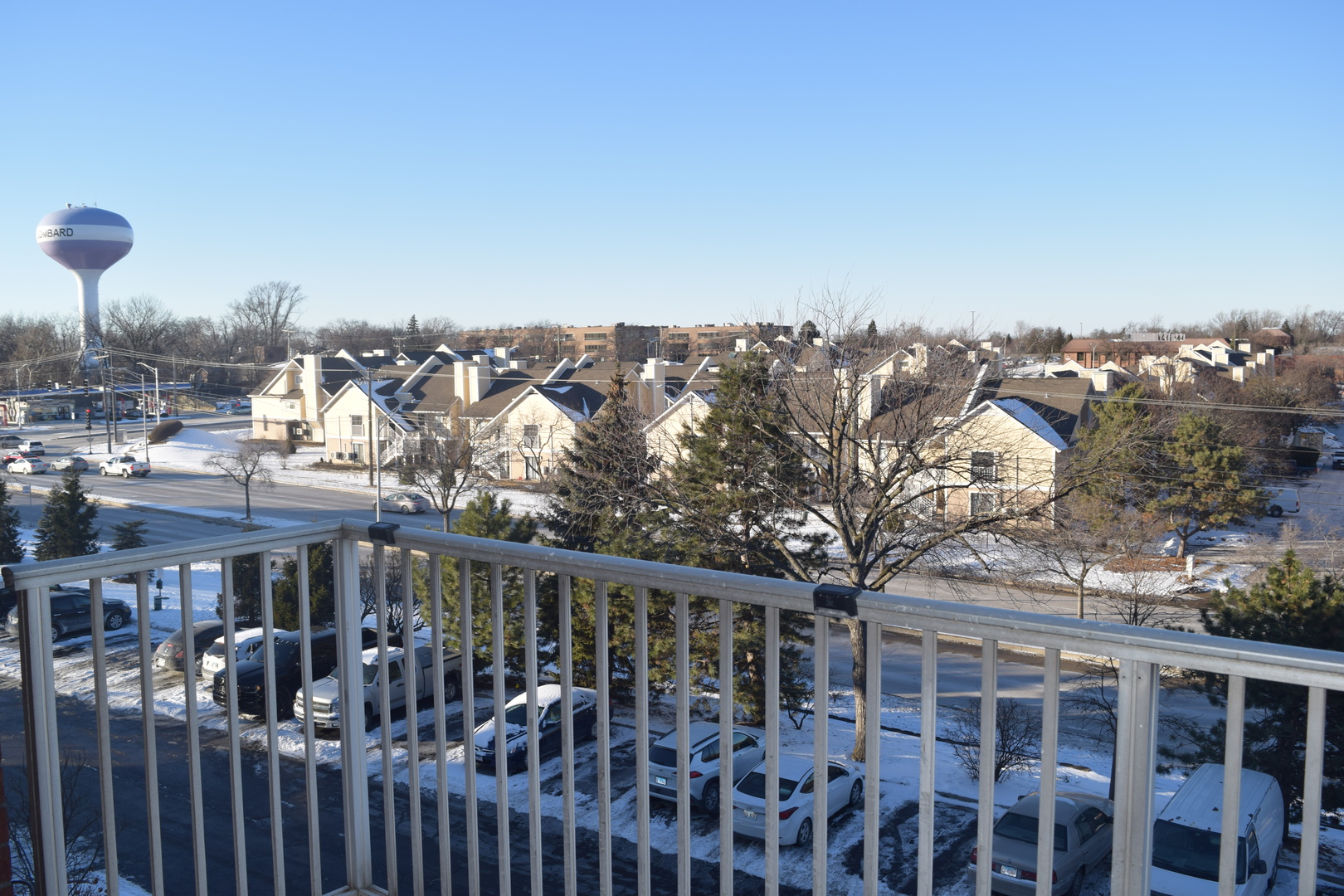 2200 S Stewart Avenue #4C, Lombard, IL 60148