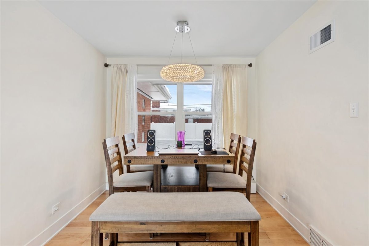 6101 W 127th Street, Palos Heights, IL 60463