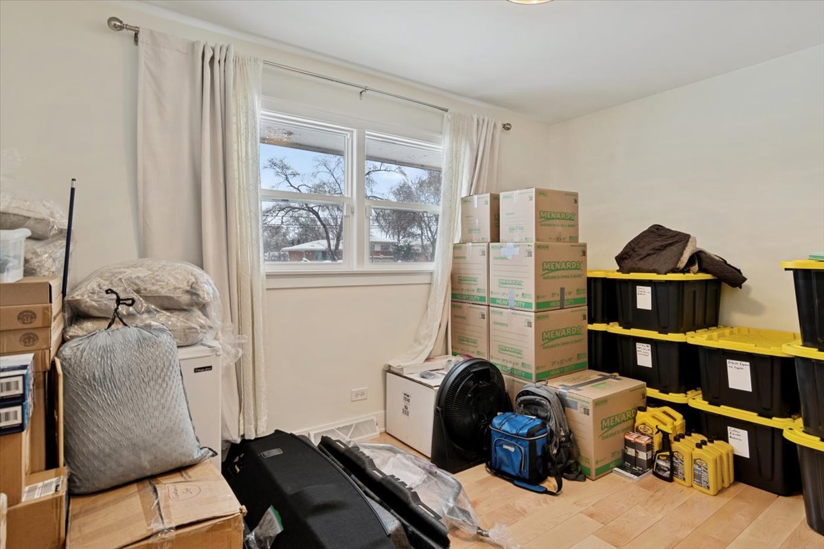 6101 W 127th Street, Palos Heights, IL 60463