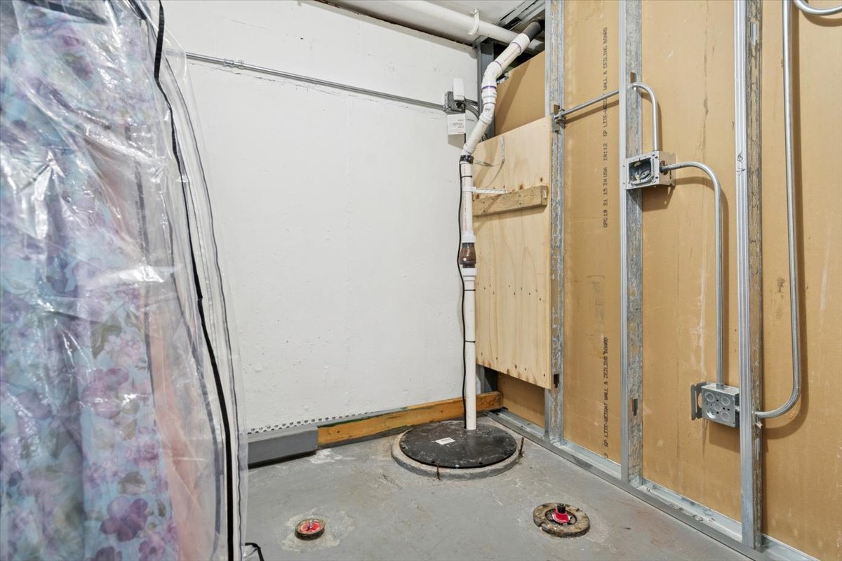 6101 W 127th Street, Palos Heights, IL 60463