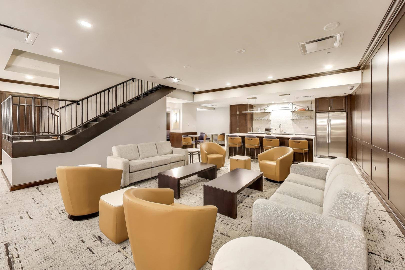 310 S MICHIGAN Avenue #1013, Chicago, IL 60604