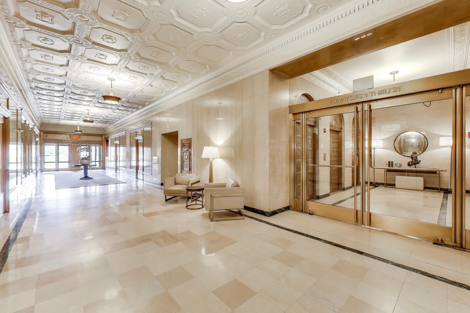 310 S MICHIGAN Avenue #1013, Chicago, IL 60604