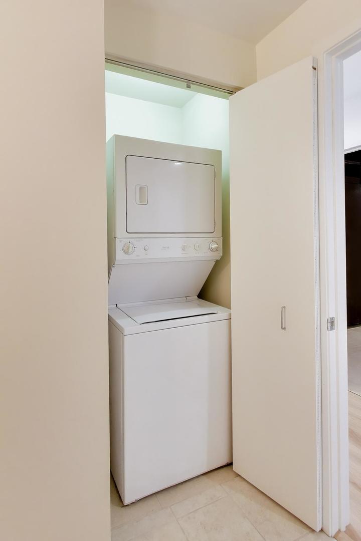 310 S MICHIGAN Avenue #1013, Chicago, IL 60604