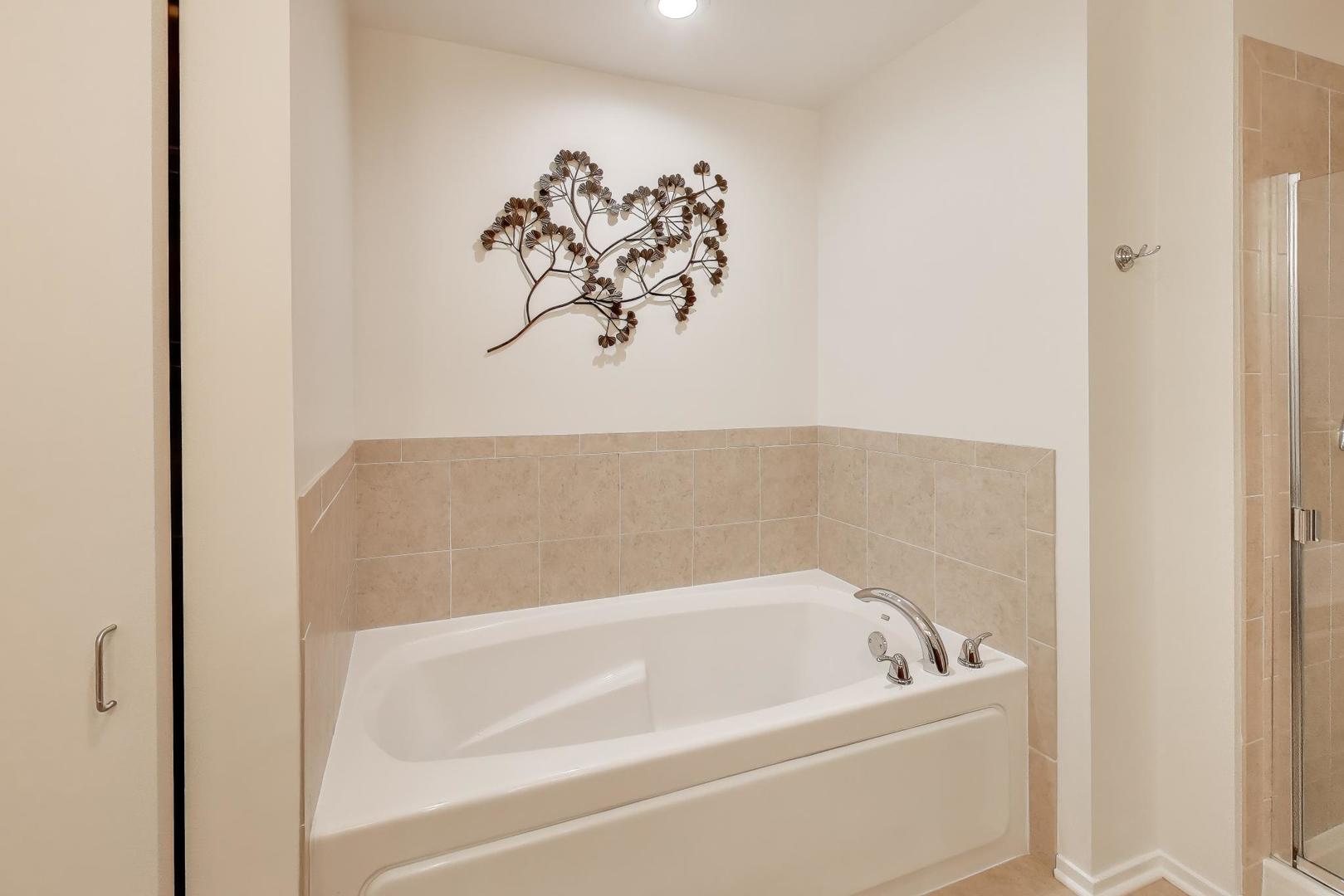 310 S MICHIGAN Avenue #1013, Chicago, IL 60604